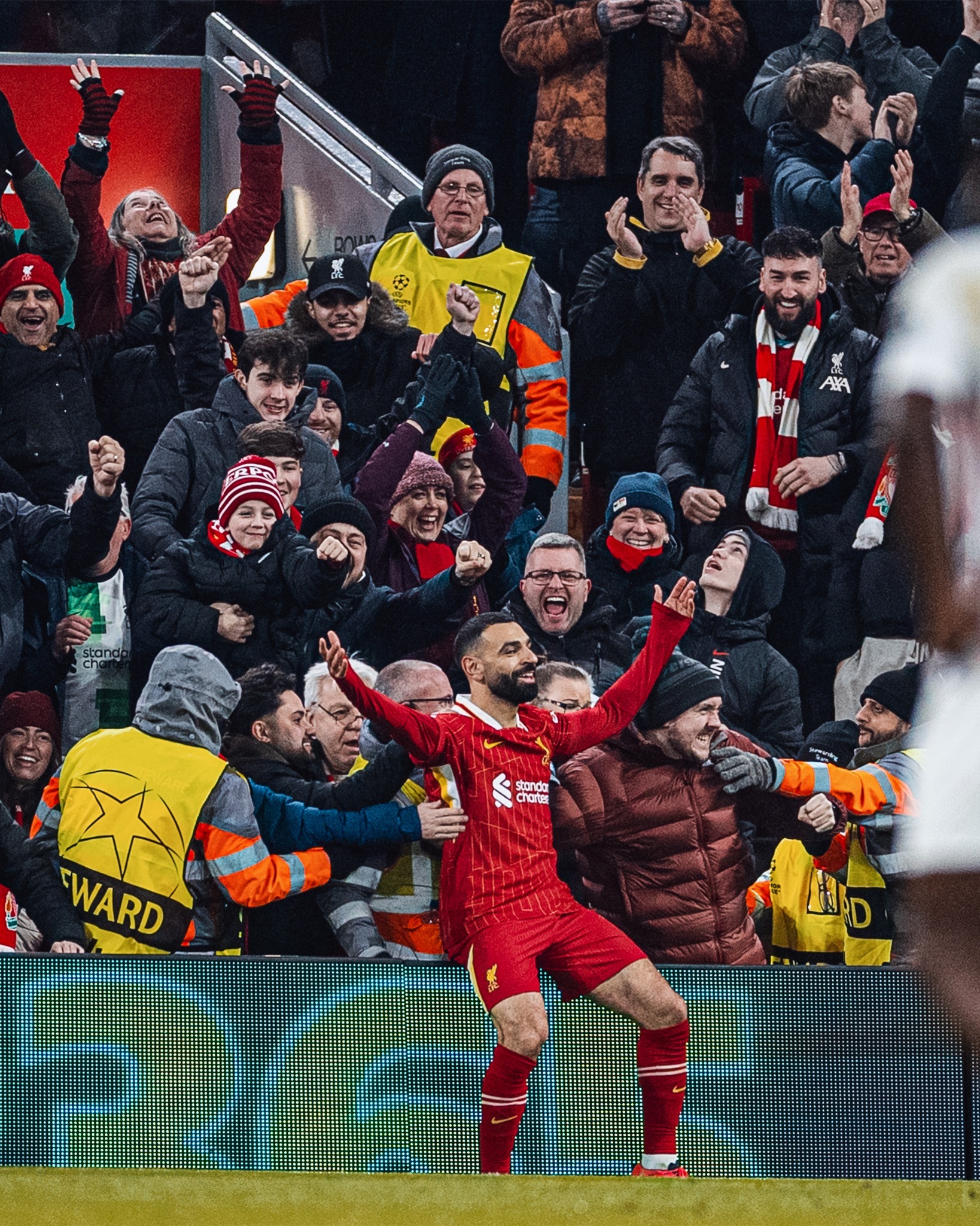 卡利亚里主场失利，球队寻找变阵之策的简单介绍