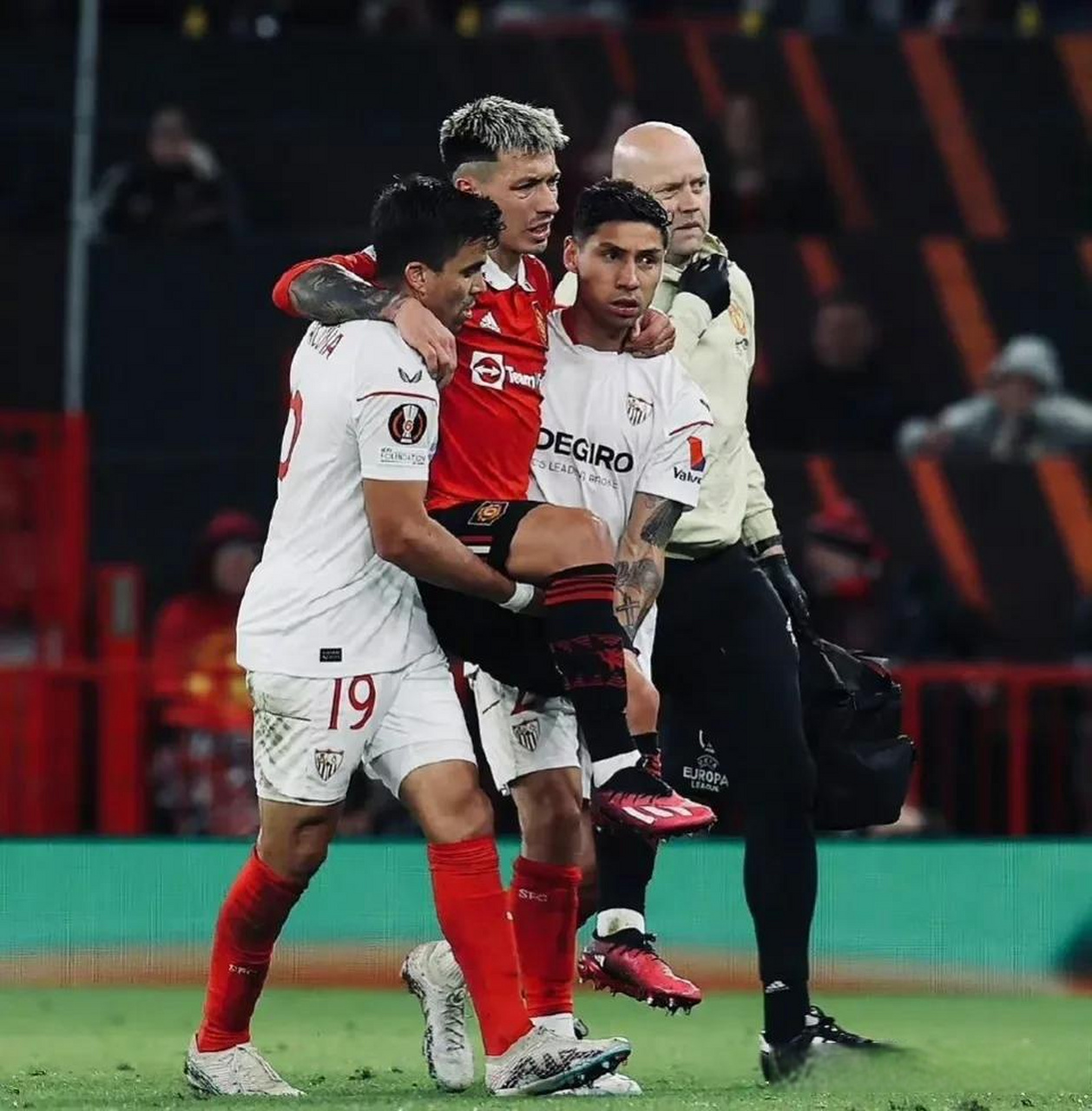 瓦伦西亚连败惨遭淘汰,欧战梦碎的简单介绍 瓦伦西亚连败惨遭淘汰,欧战梦碎的简单介绍